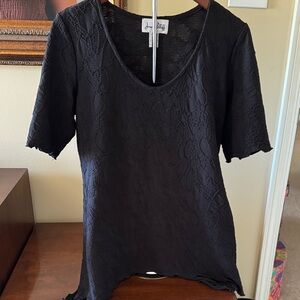 Joseph Ribkoff Black Short Sleeve Textured Scoop Neck Long Tee size 10.